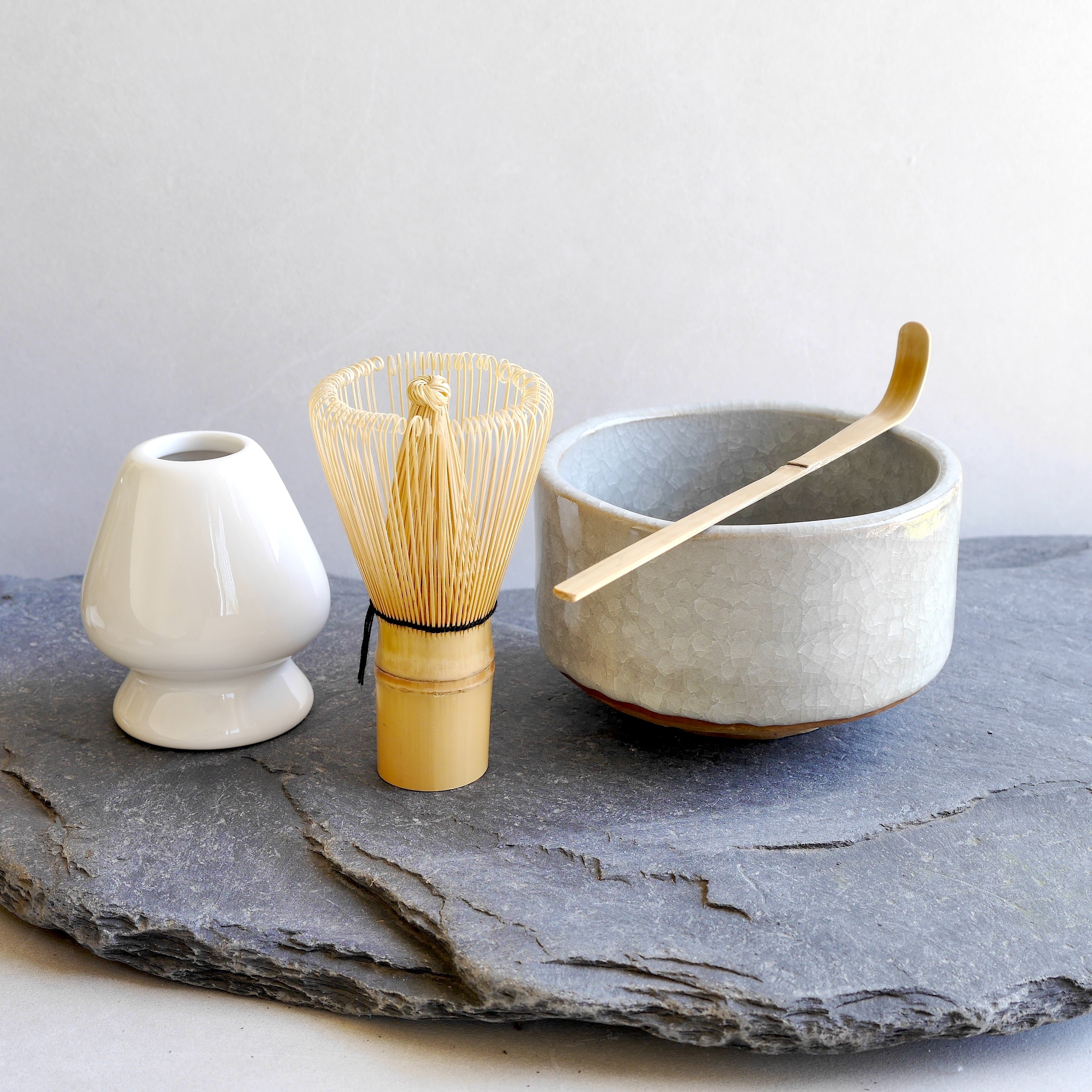 4 Piece MATCHA ESSENTIAL RITUAL BOX with Shiro Kan-Nyu Chawan
