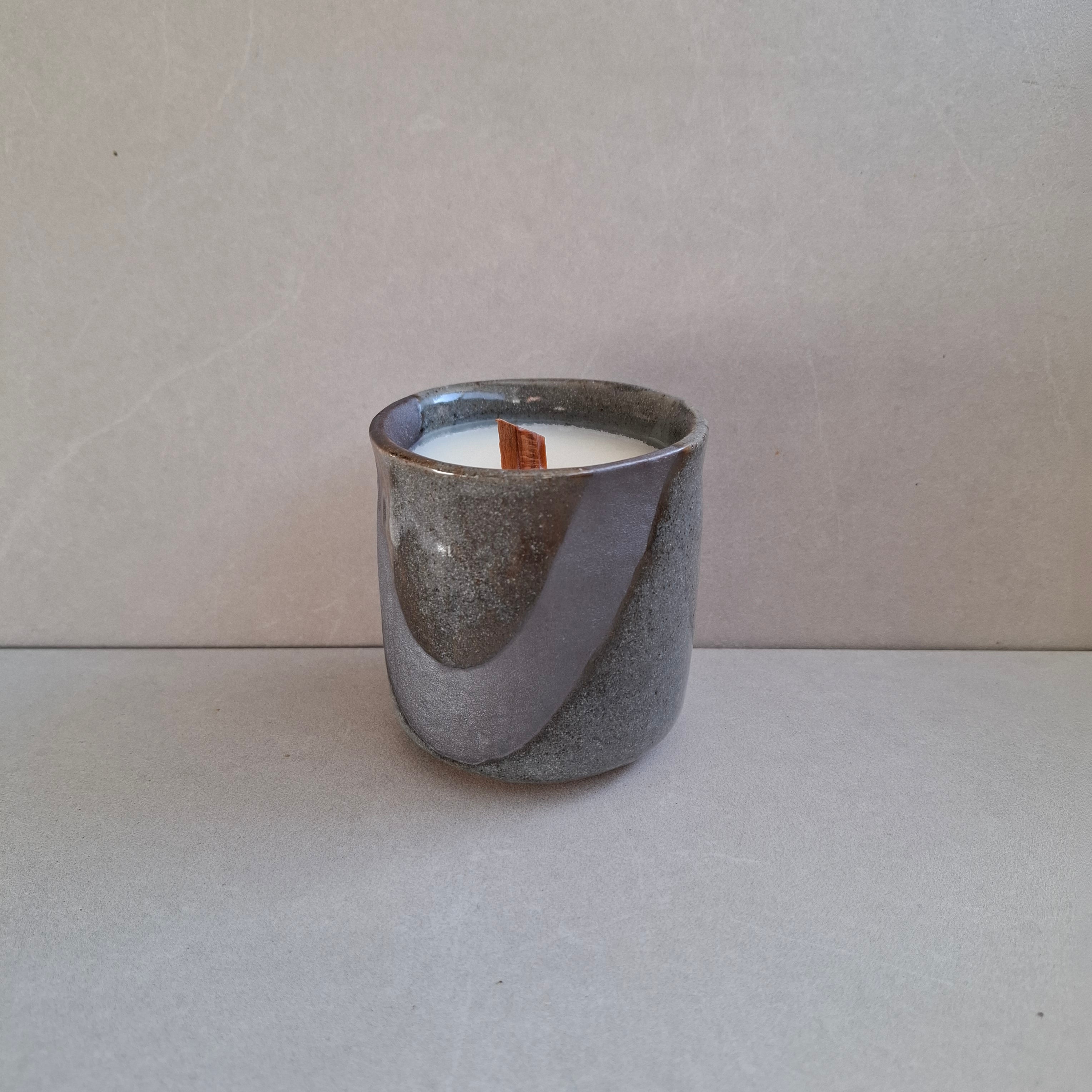 IWA - Mighty Rock Candle